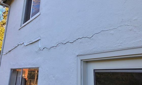 Exterior horizontal cracks